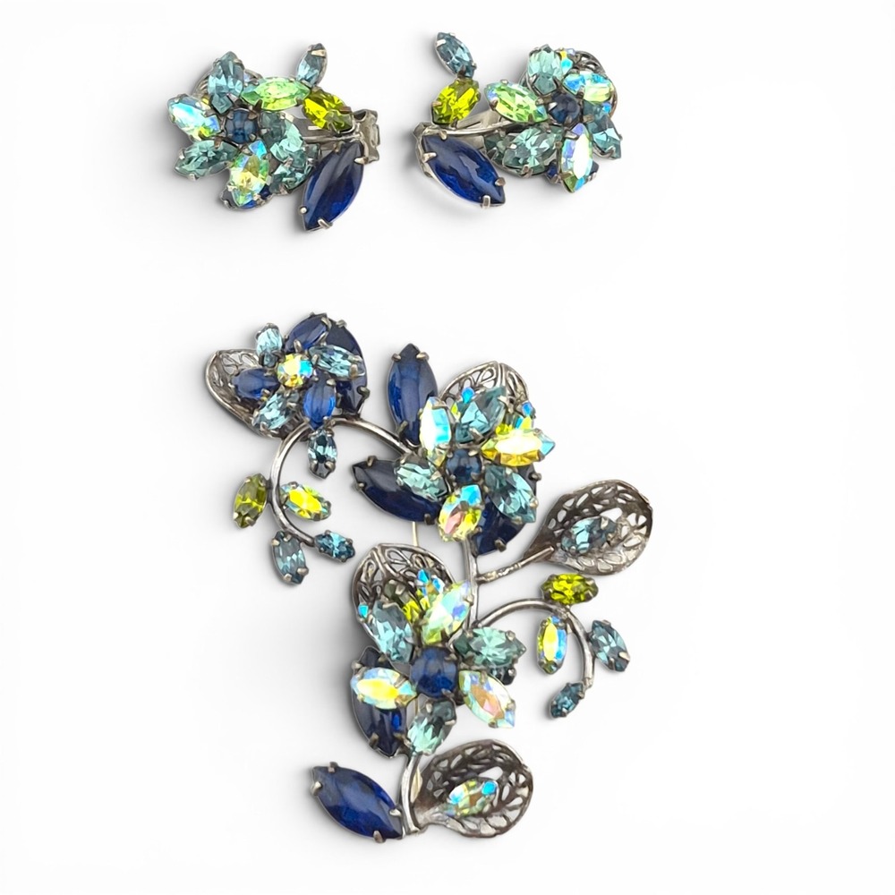 Trembler SCHREINER Brooch Earring Set Blue AB Rhinestone Floral Spray 2FS178 Ver